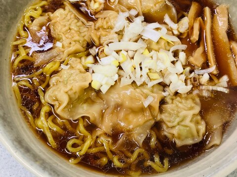 白菜ワンタン醤油ラーメン